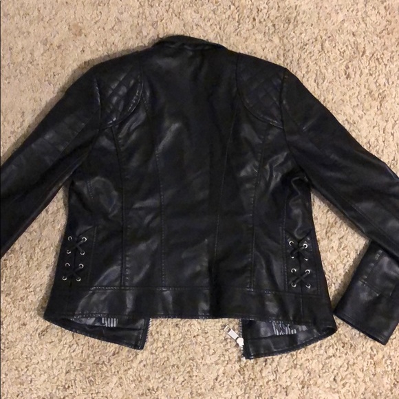 Black Guess Jacket - Picture 5 of 7